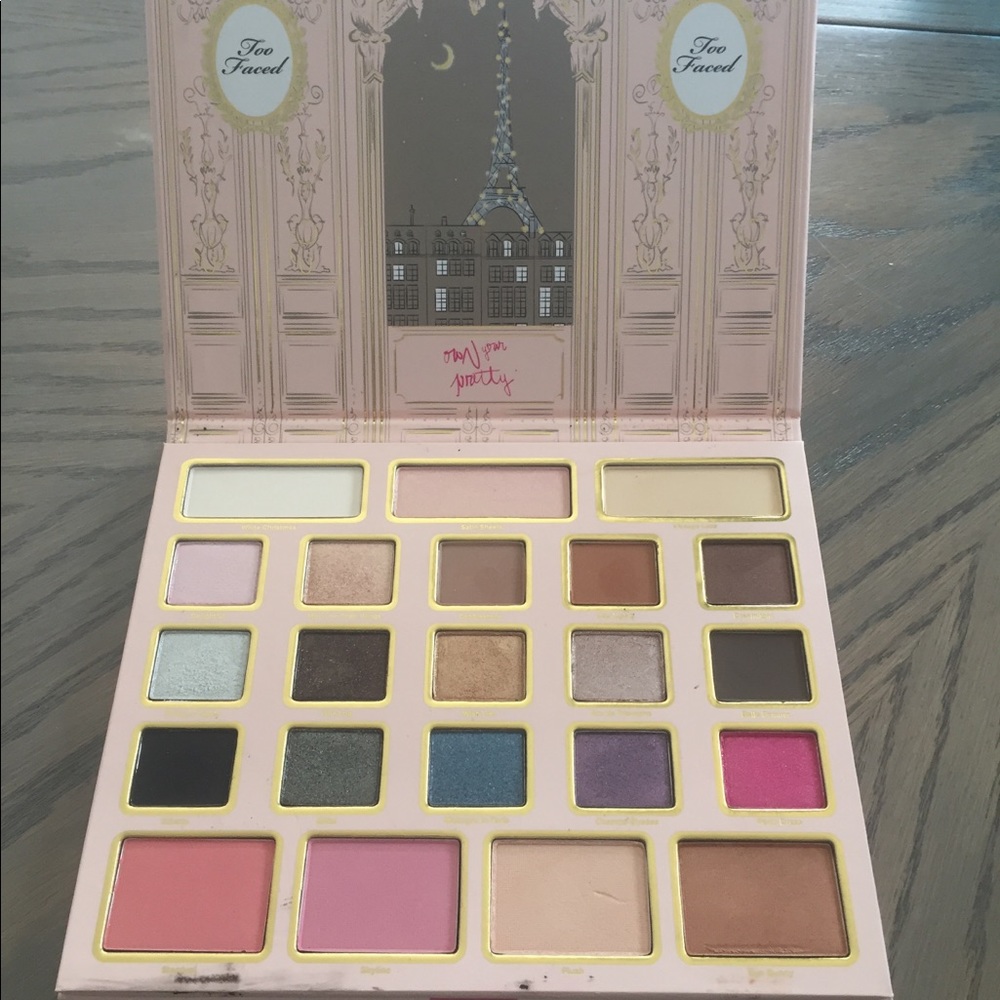 Too Faced Makeup pallet